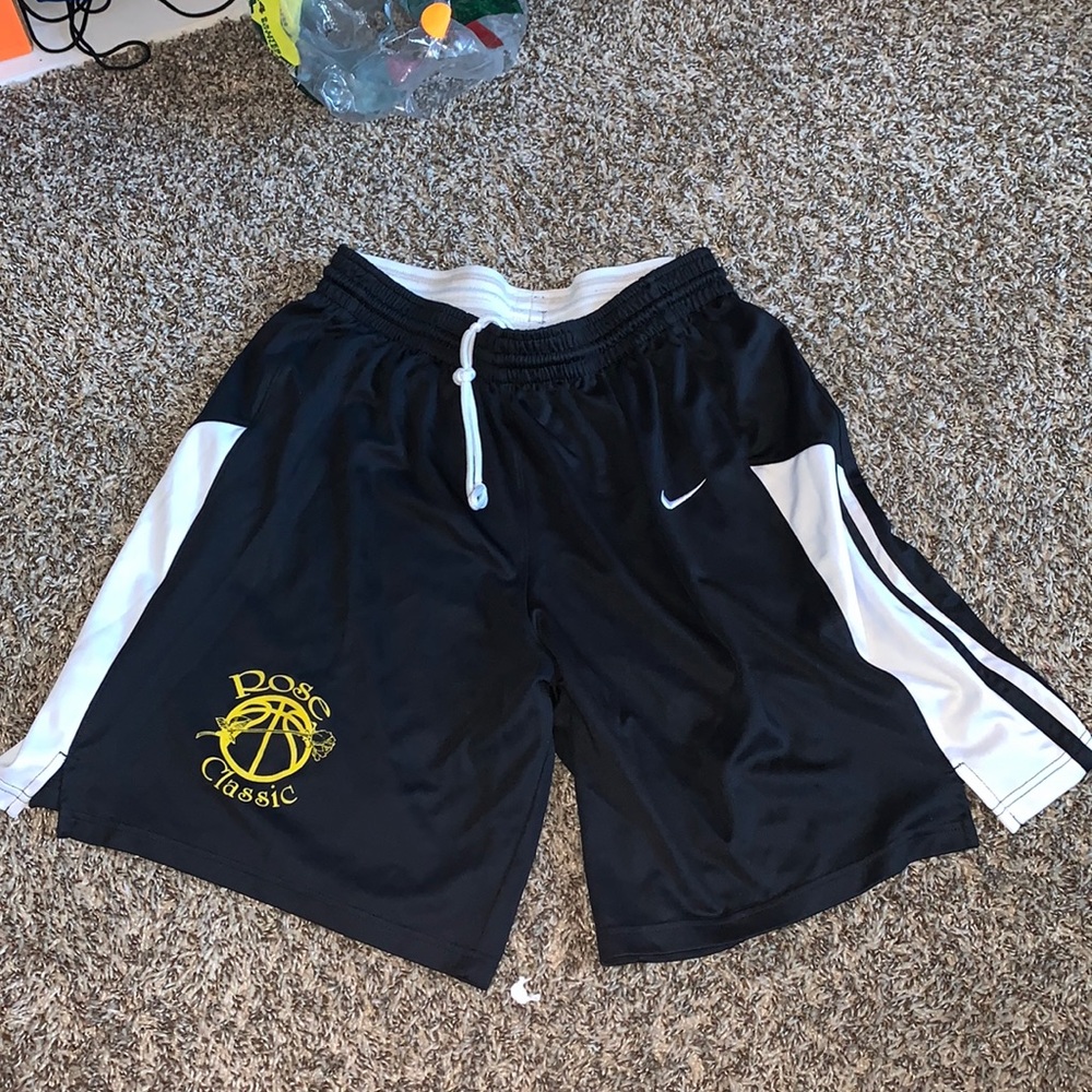 Size large Nike dri fit shorts